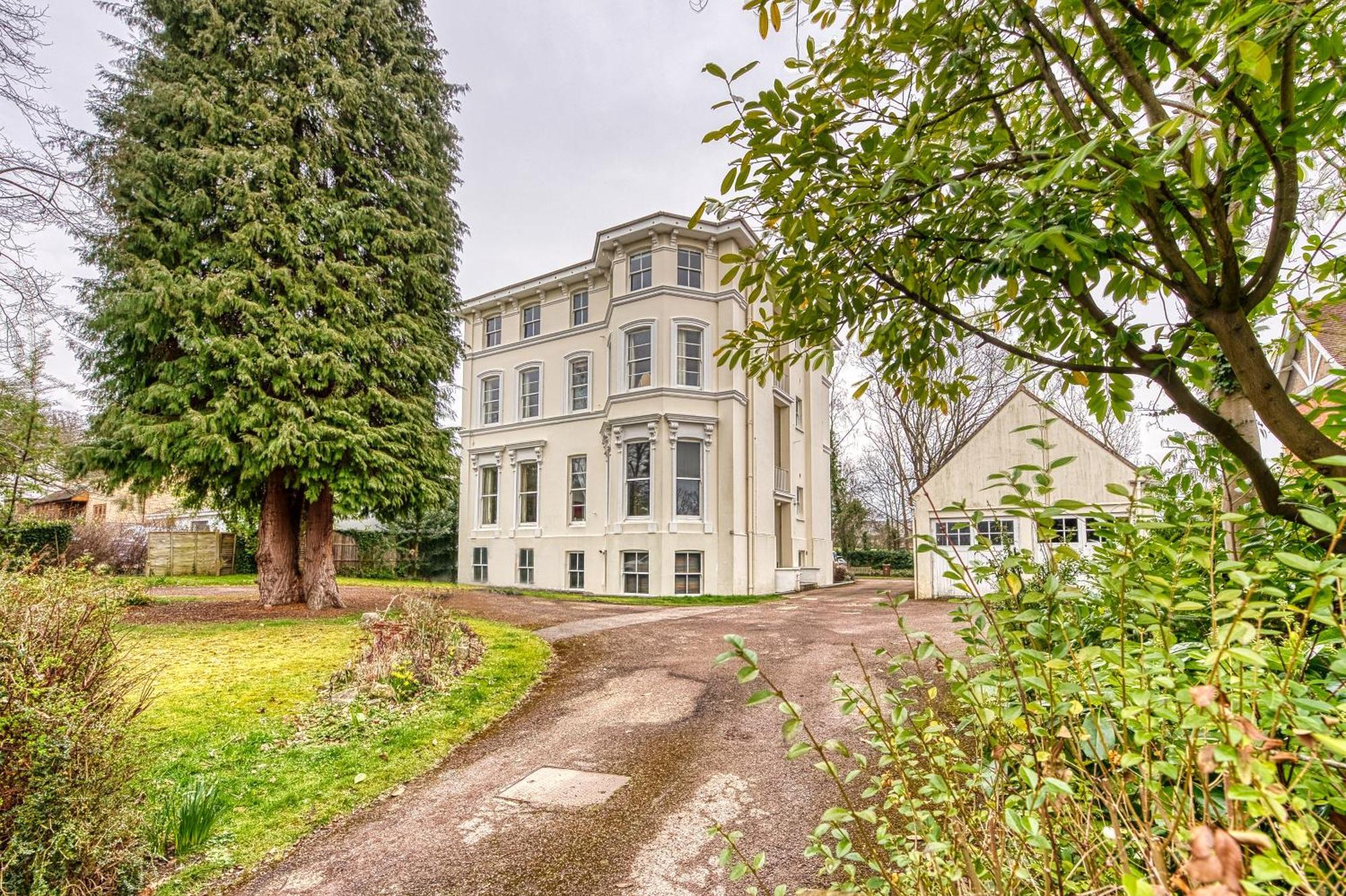 2 Bedroom Stylish Spacious Apt, Sleeps 6, Central Cheltenham, With Free Parking - By Blue Puffin Stays Eksteriør bilde