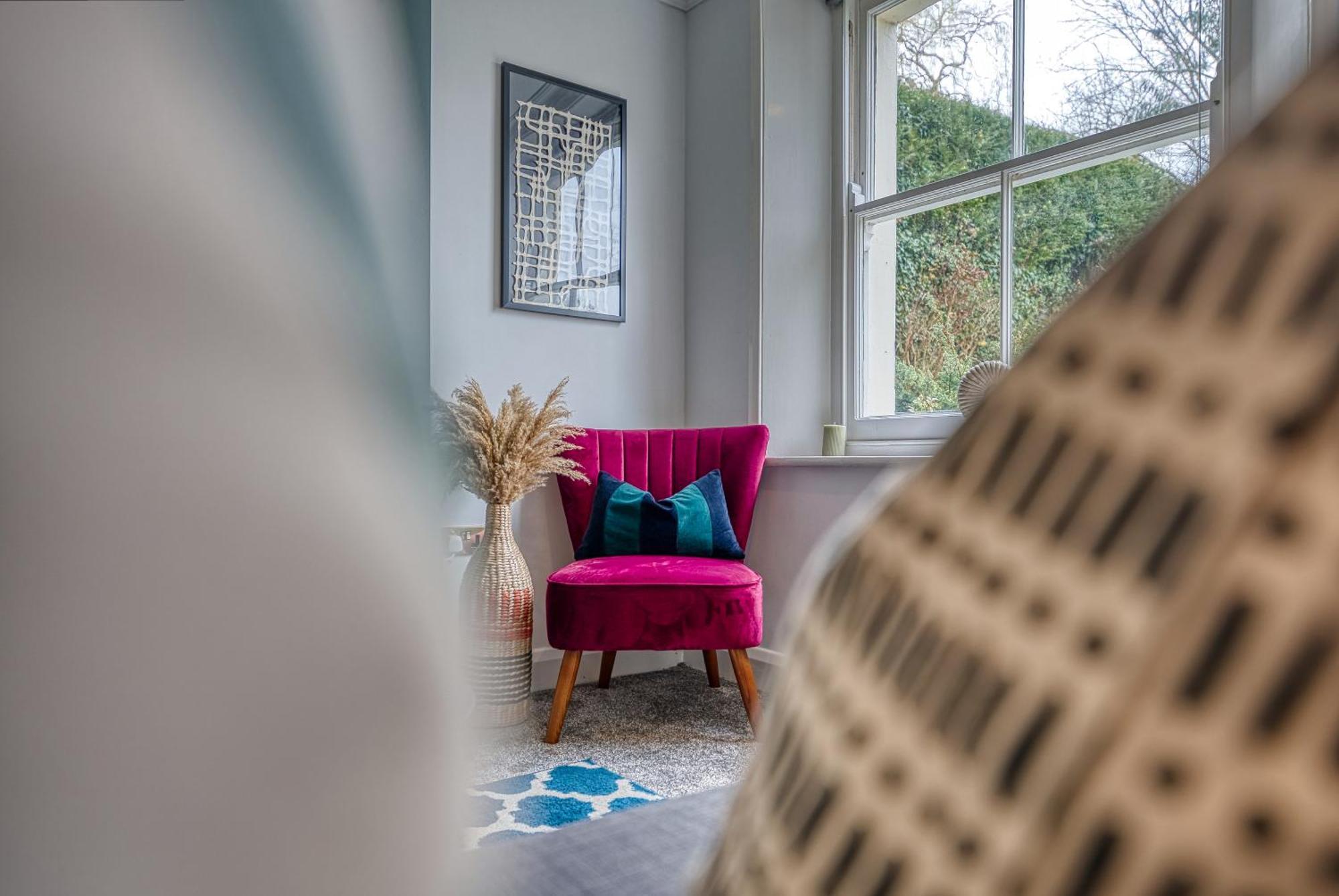 2 Bedroom Stylish Spacious Apt, Sleeps 6, Central Cheltenham, With Free Parking - By Blue Puffin Stays Eksteriør bilde